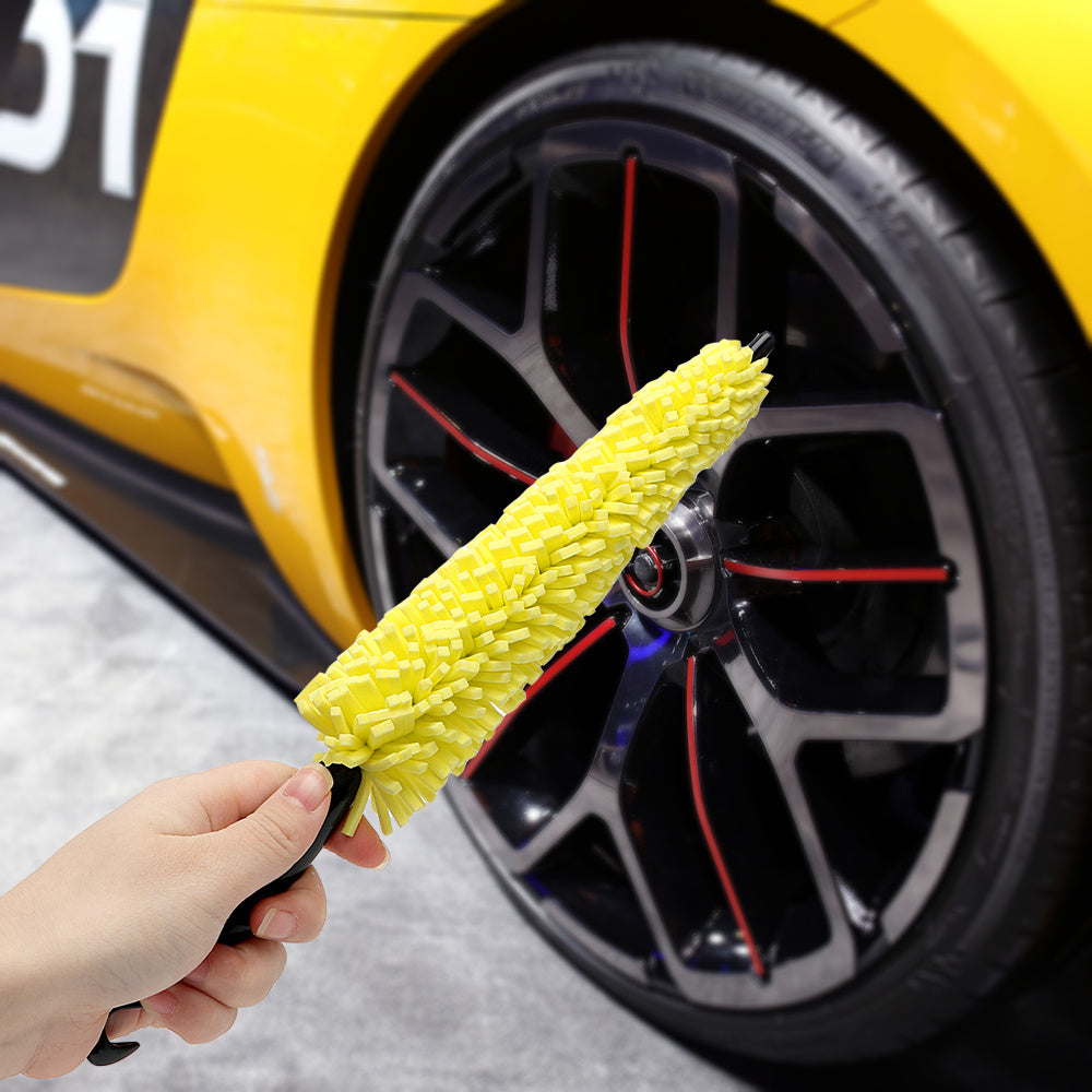 Wheel cleaning brush